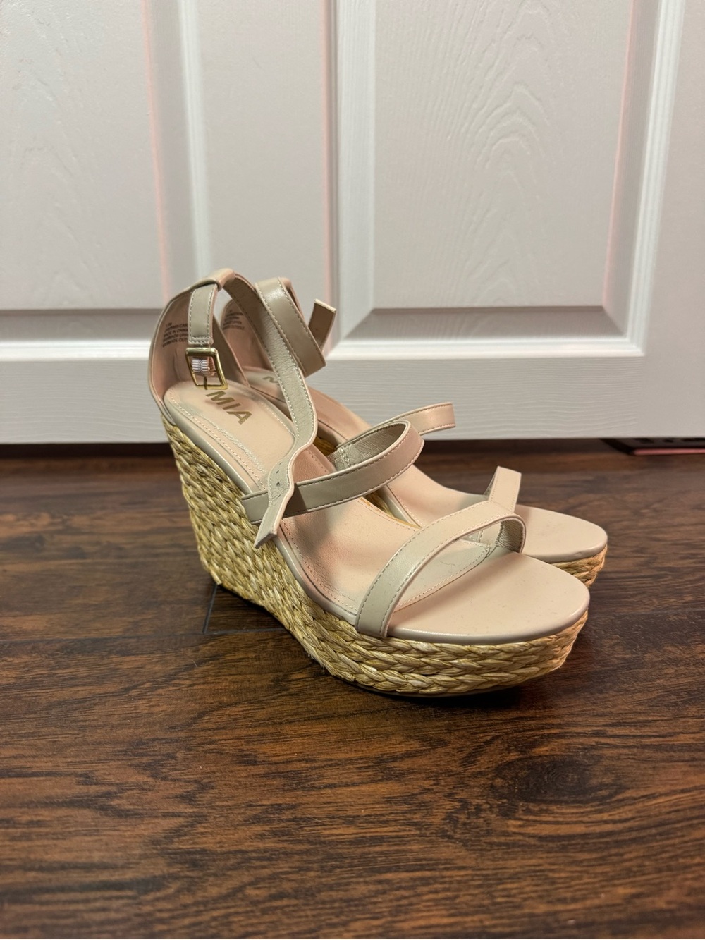 MIA wedges